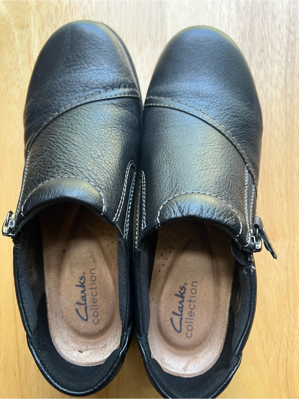 Clarks Collection Black Leather Slip On Shoes Side Zip Comfort Flats Womens 8